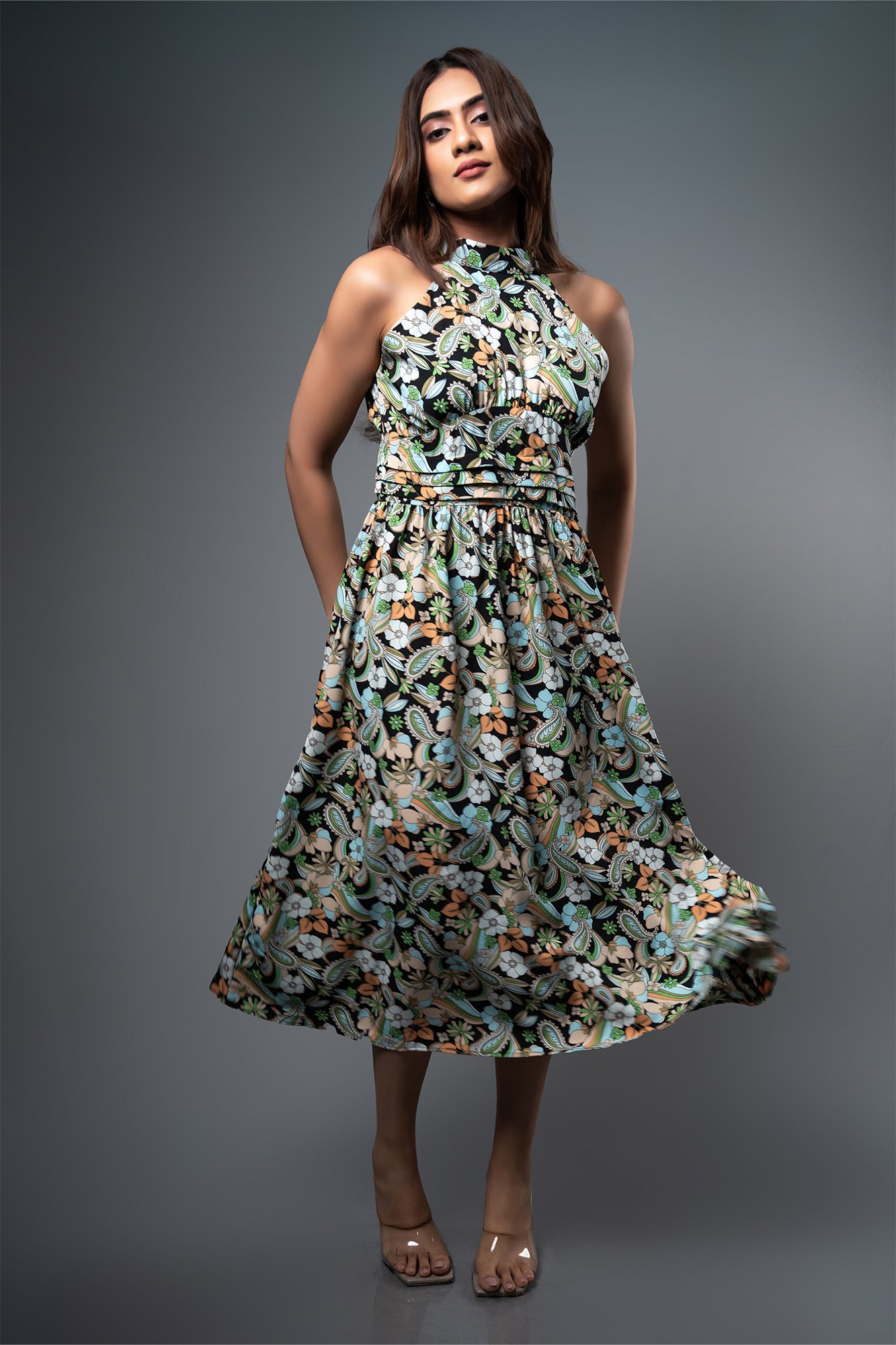D092 l Gathered Floral Maxi Dress
