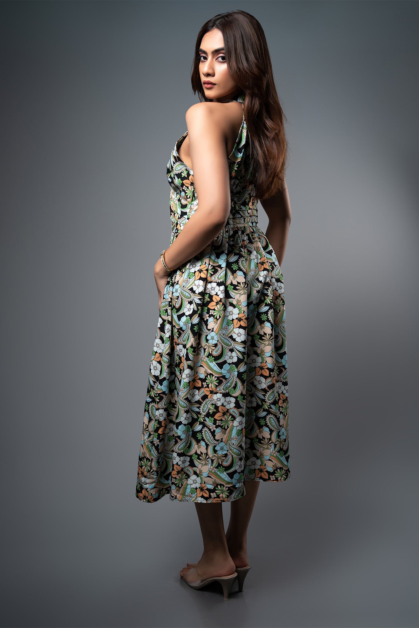 D092 | Gathered Floral Maxi Dress