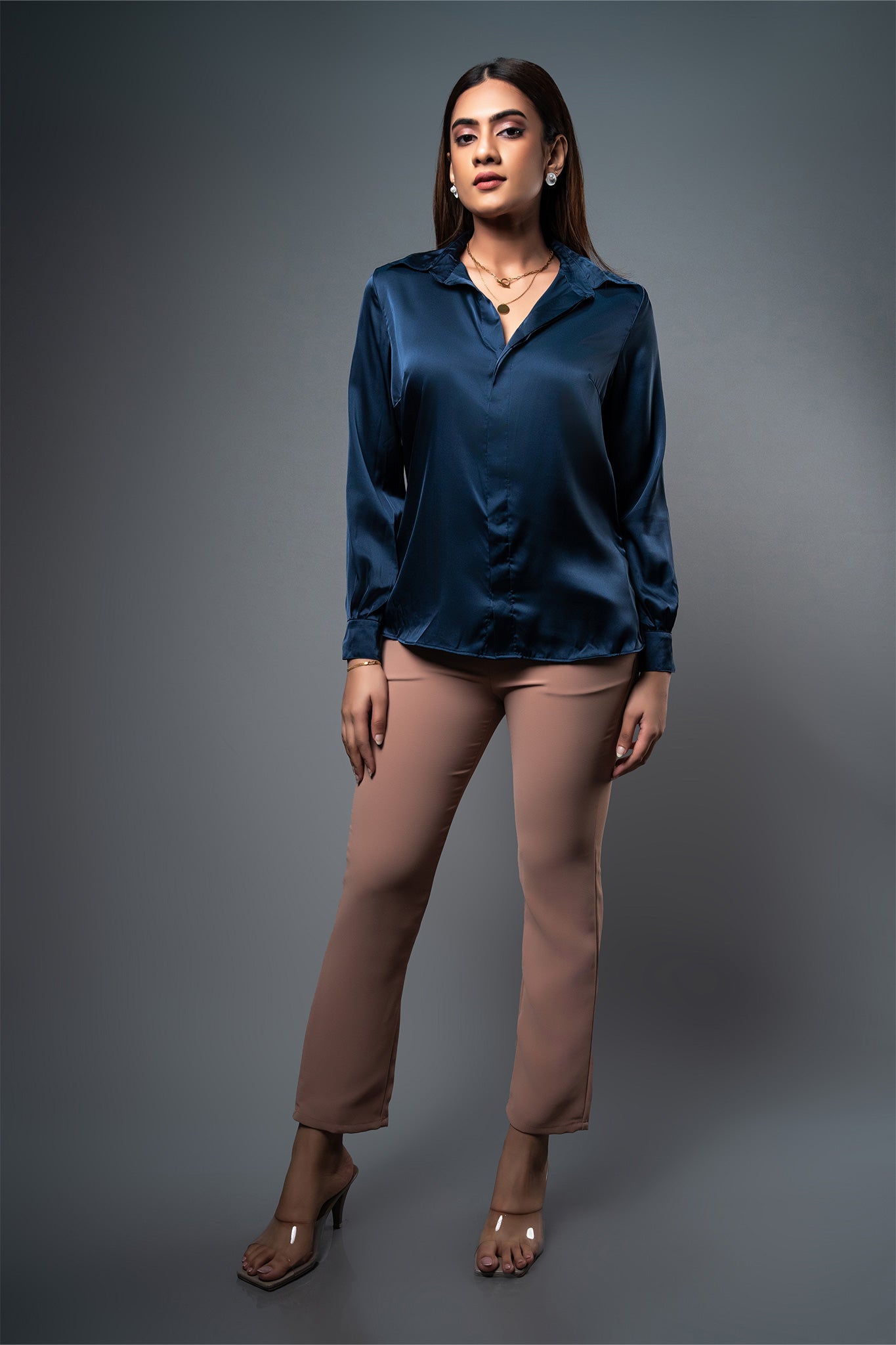 S119 | Sleek Fold Shirt