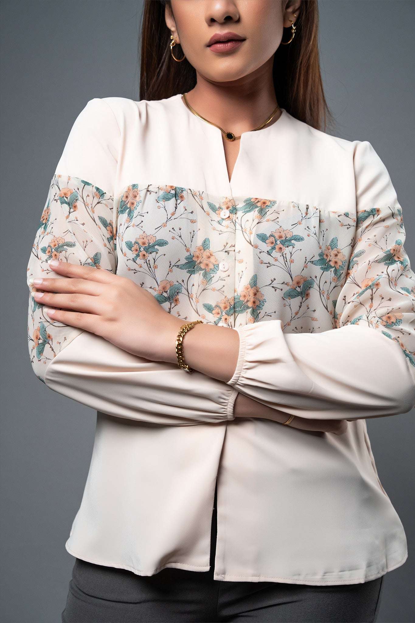 T096 | Floral Fusion Top