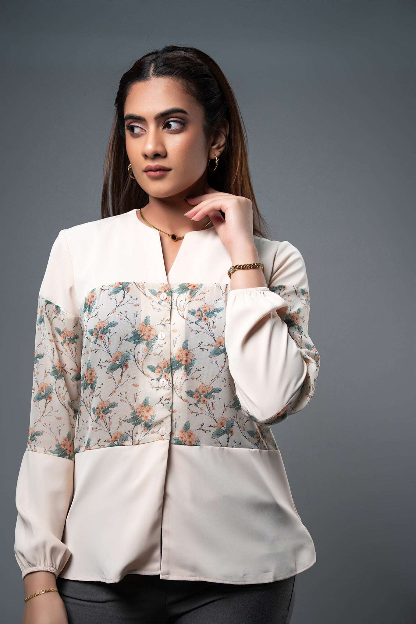 T096 | Floral Fusion Top