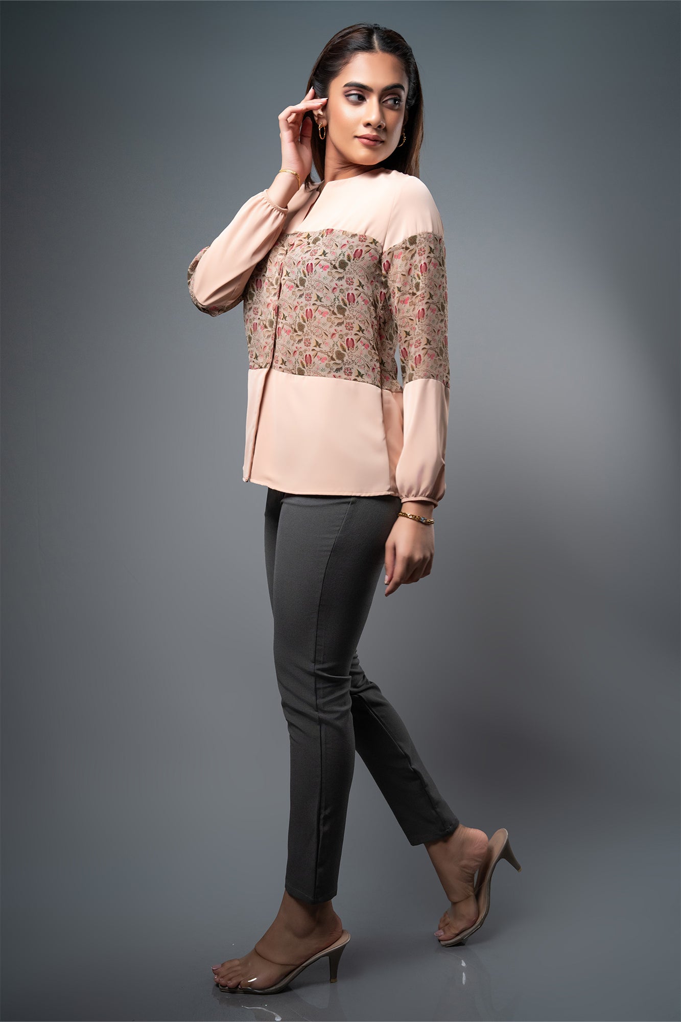 T096 | Floral Fusion Top