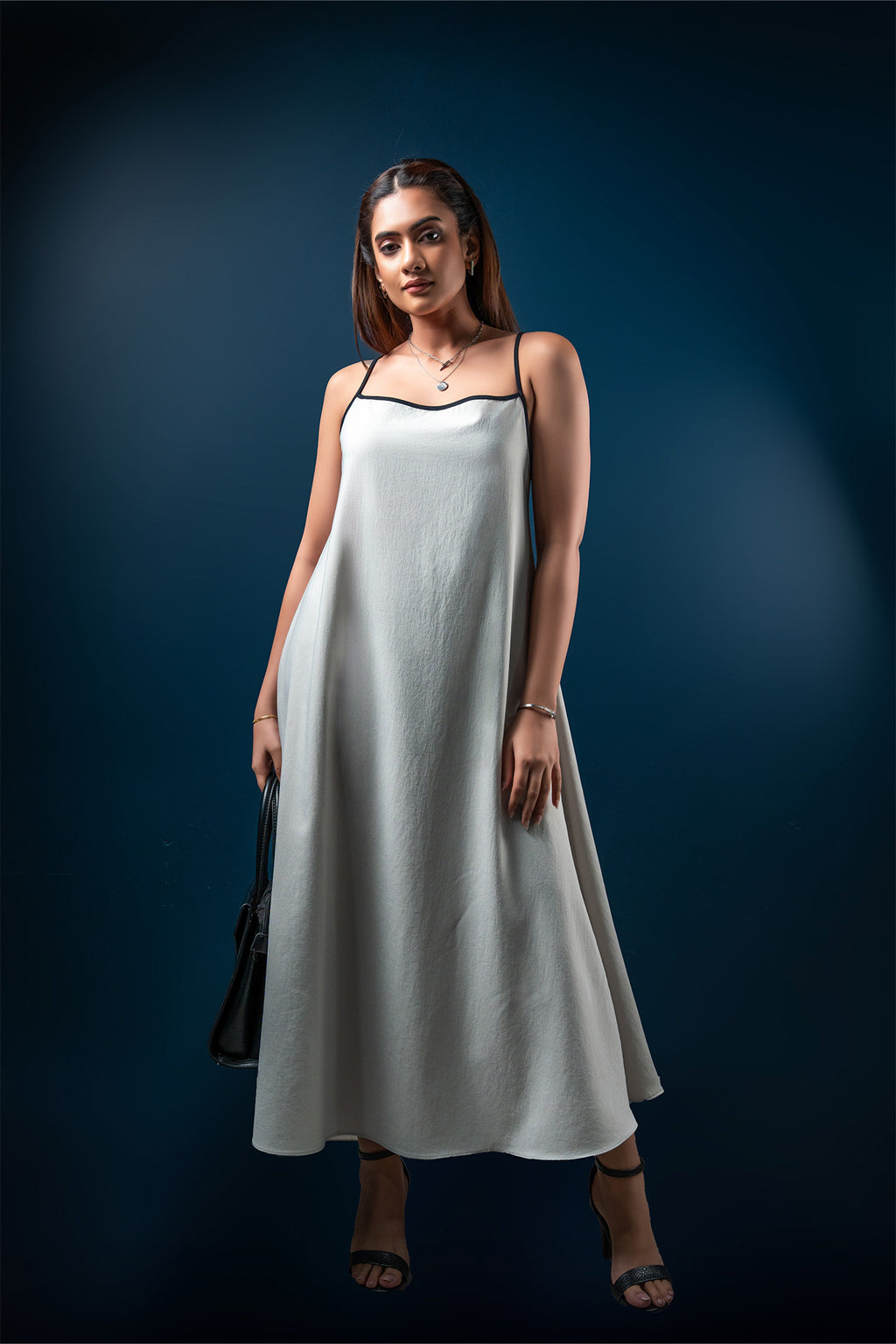 D090 | Ramona Midi Dress