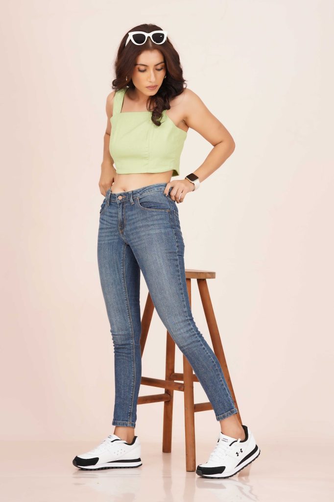 T098 | Linen Square Top