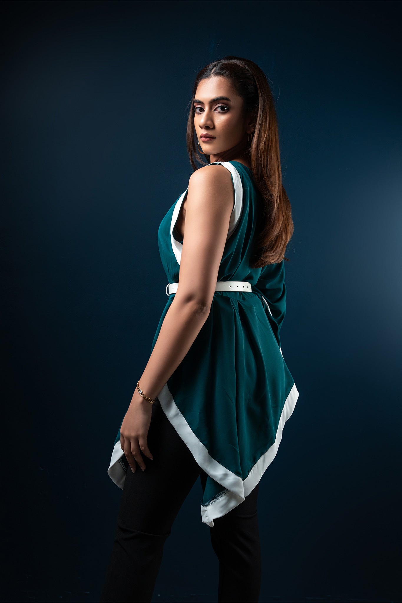 T077 | White Strap Detailed Top