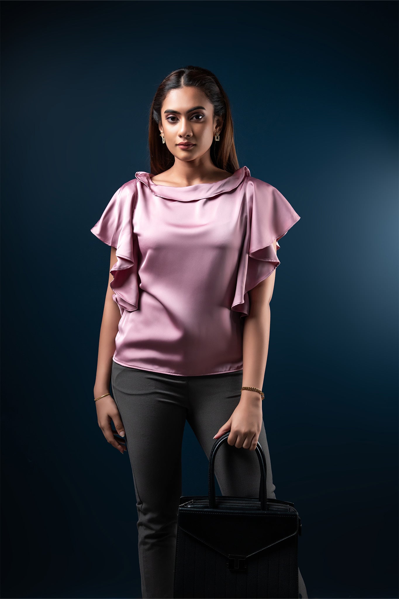 T082 | Ruffled Blouson Top