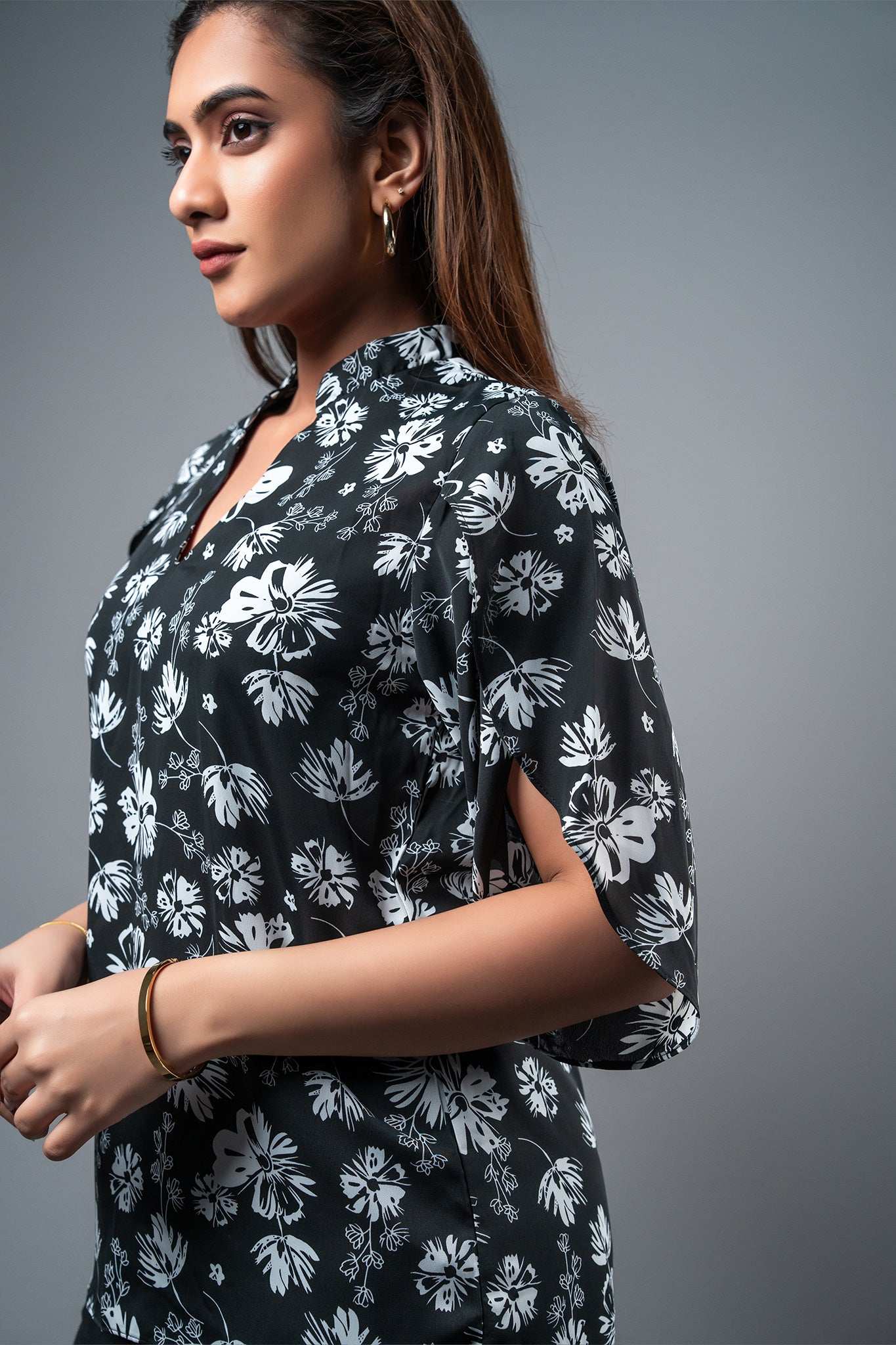 T058 | Chinese Collar Printed Top