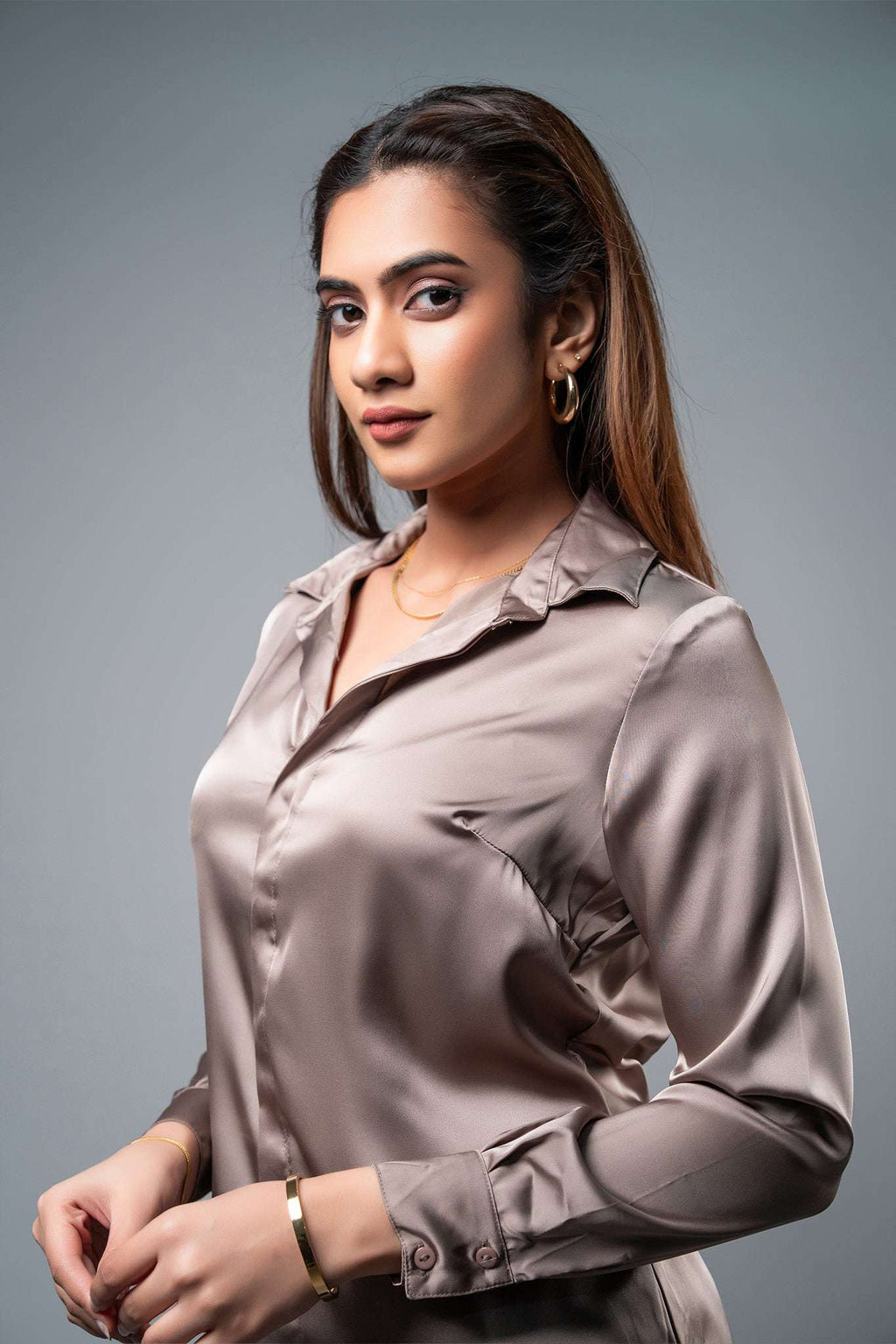 S119 | Sleek Fold Shirt