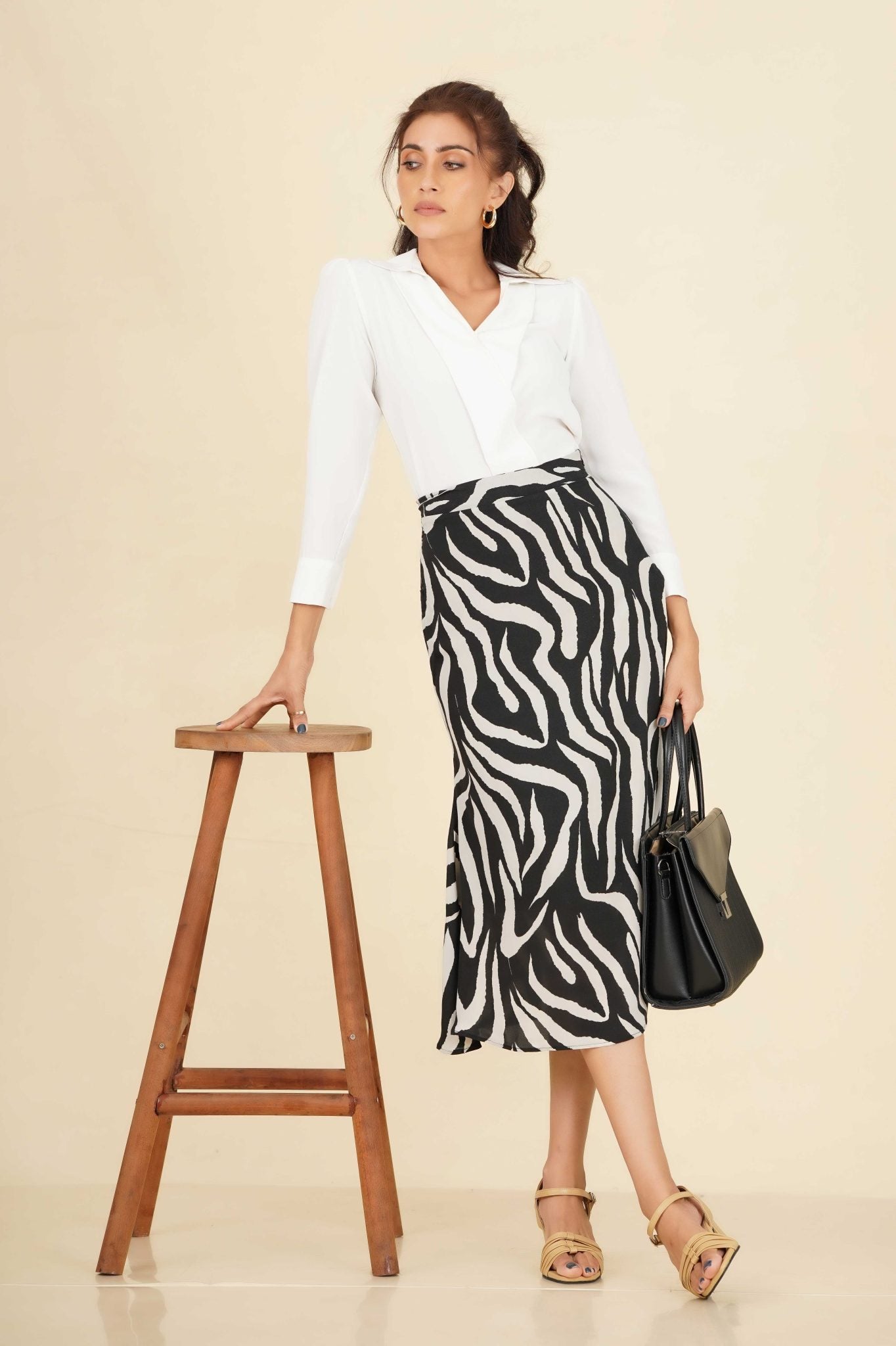 SK114 | Printed Mid Skirt