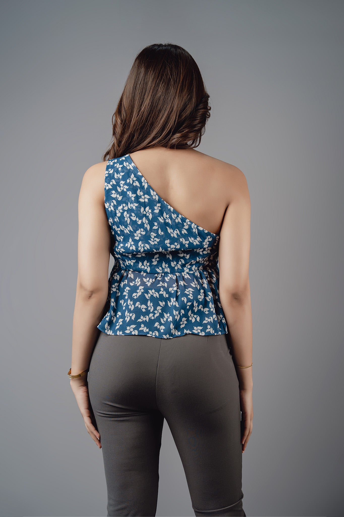 T233 | Sunlit Meadow Top