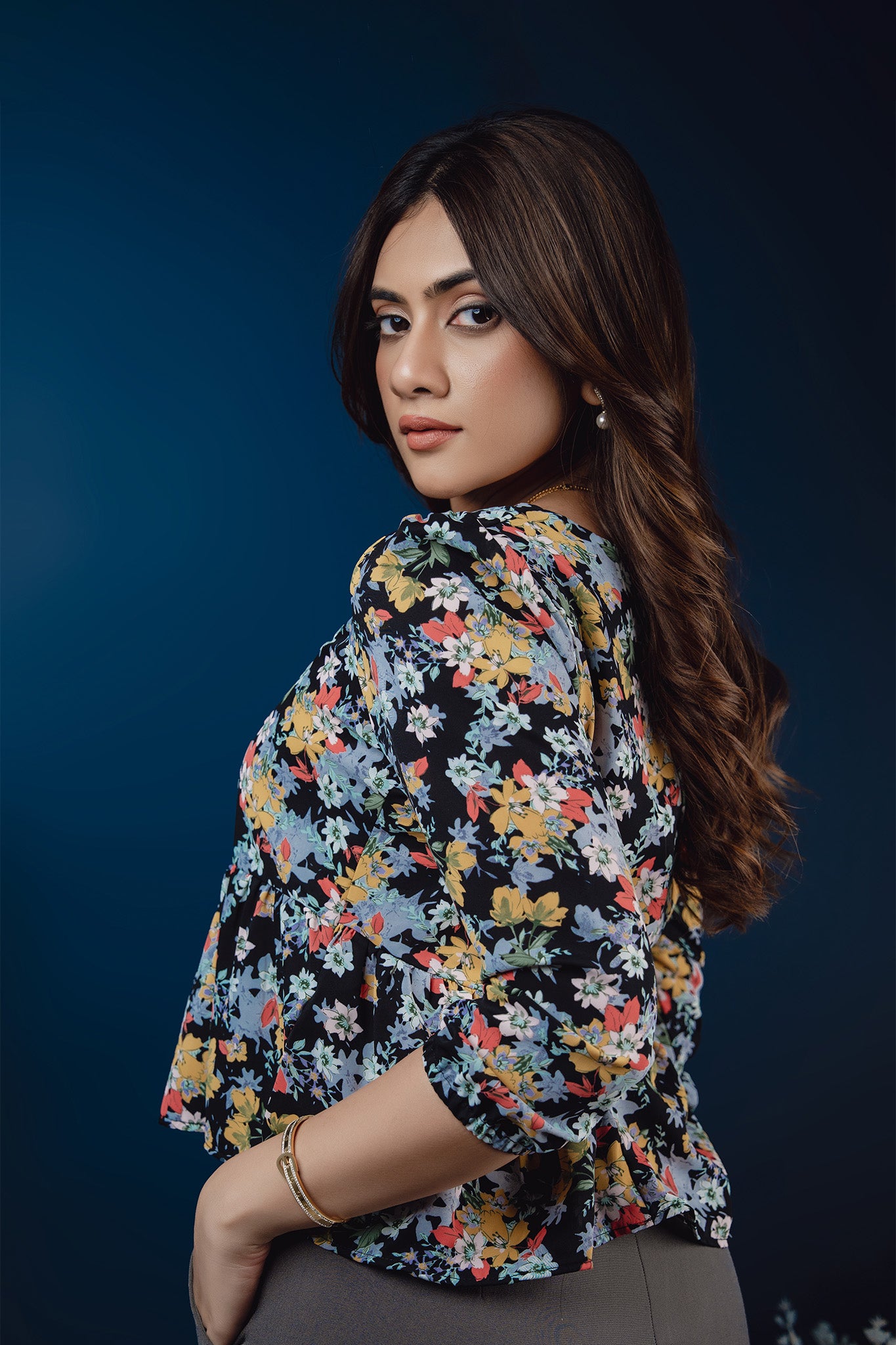 T124 | Long Puff Sleeve Top