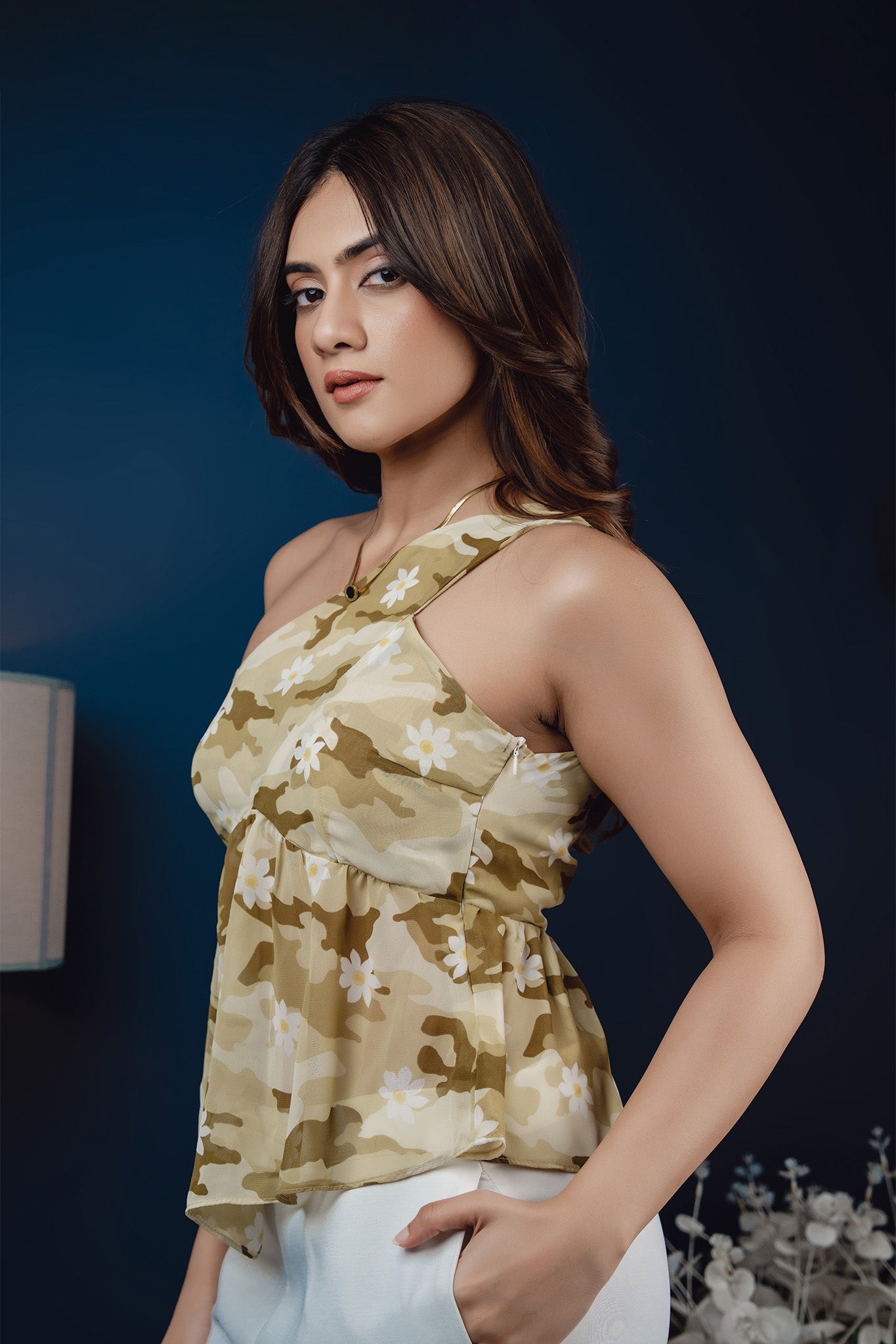 T233 | Sunlit Meadow Top