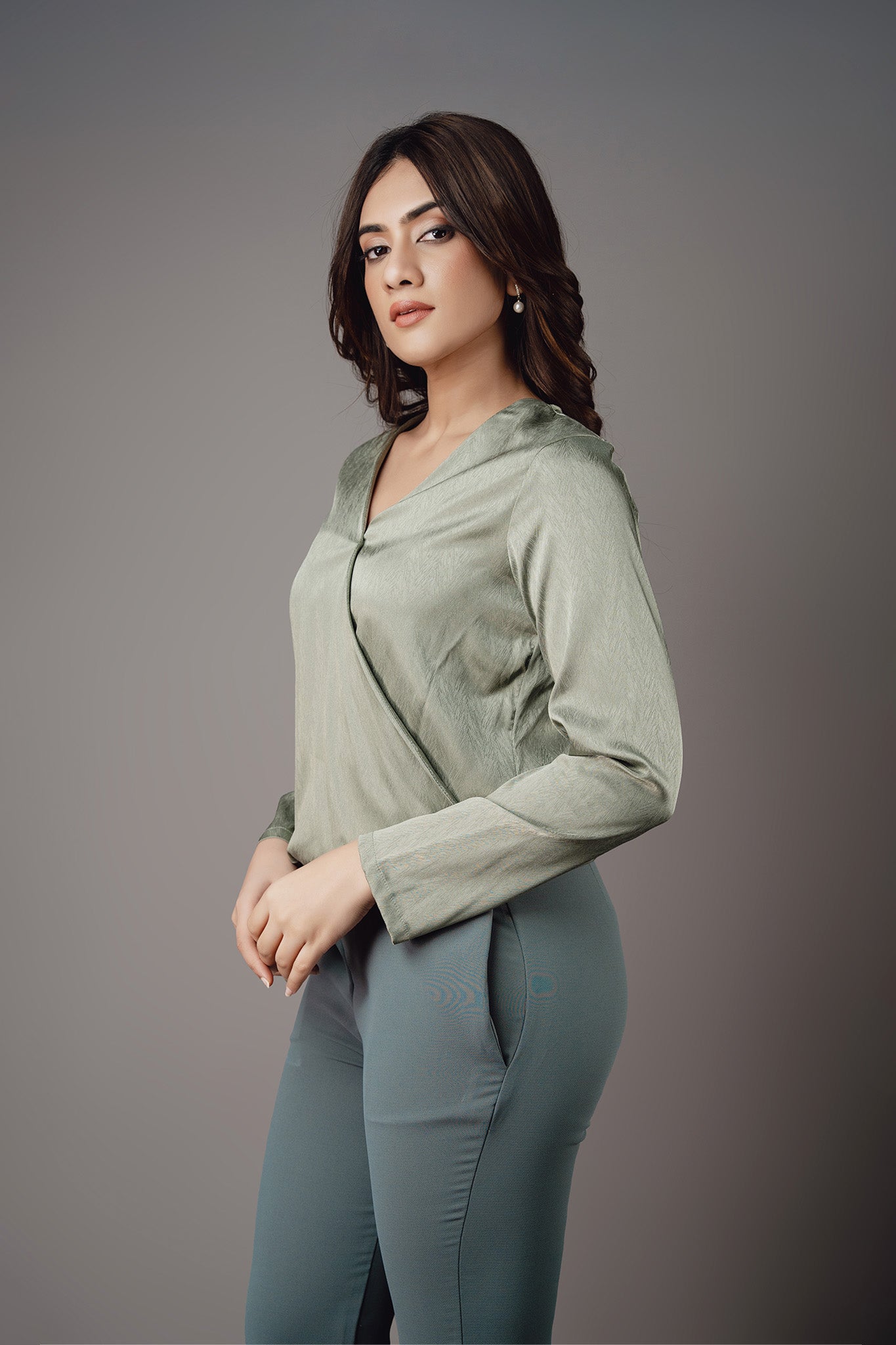 T069 | Cross Front Top