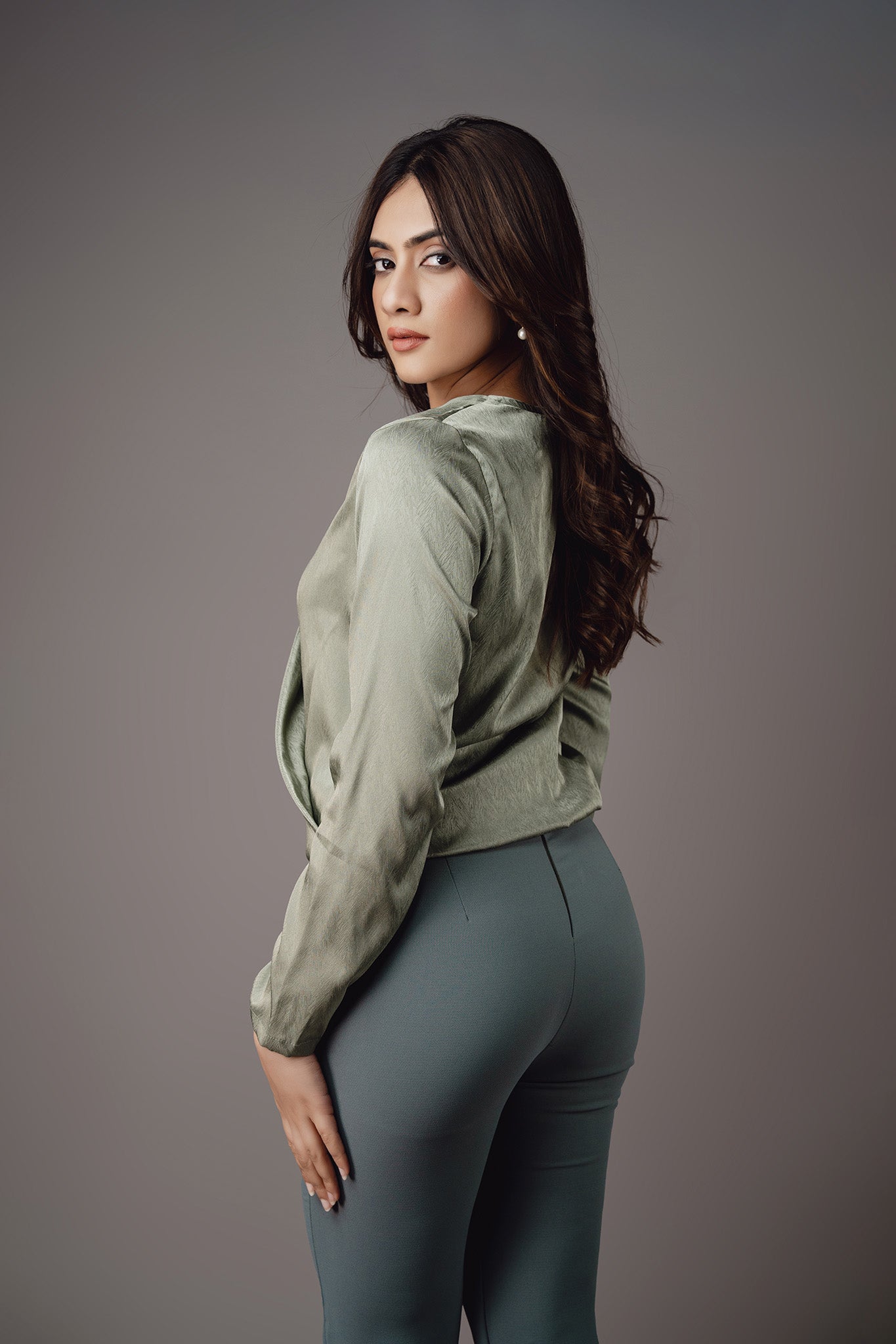 T069 | Cross Front Top