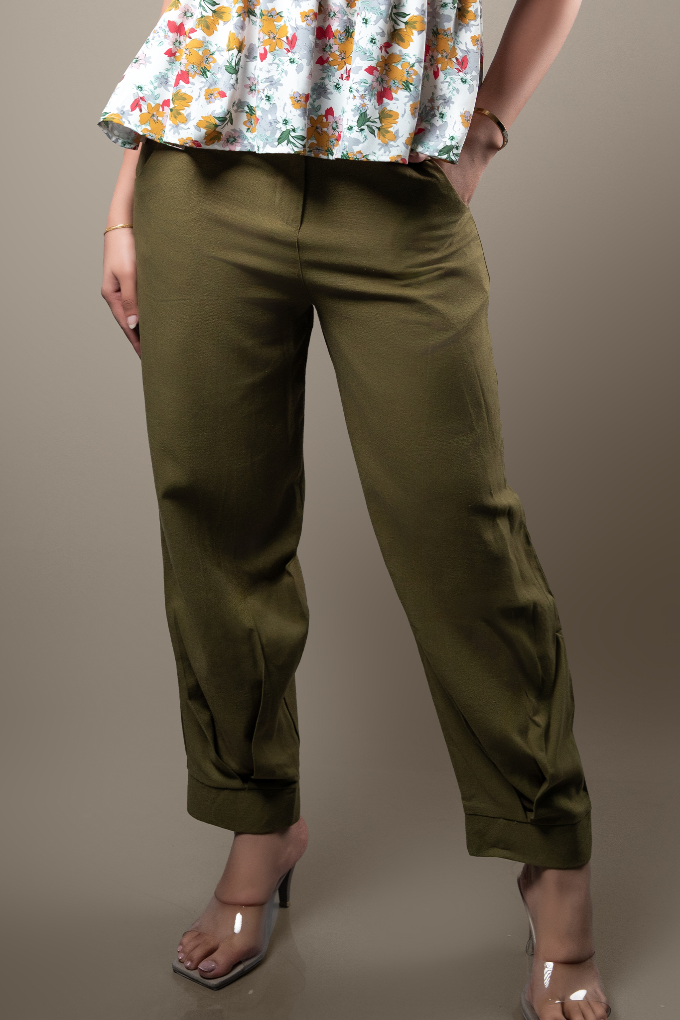 P021 | Bottom Pleated Linen Pant