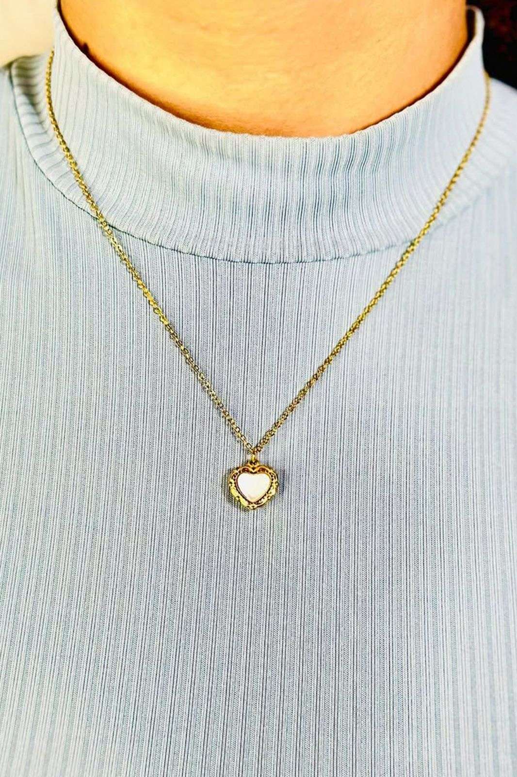 Peach Heart Neckless Gold