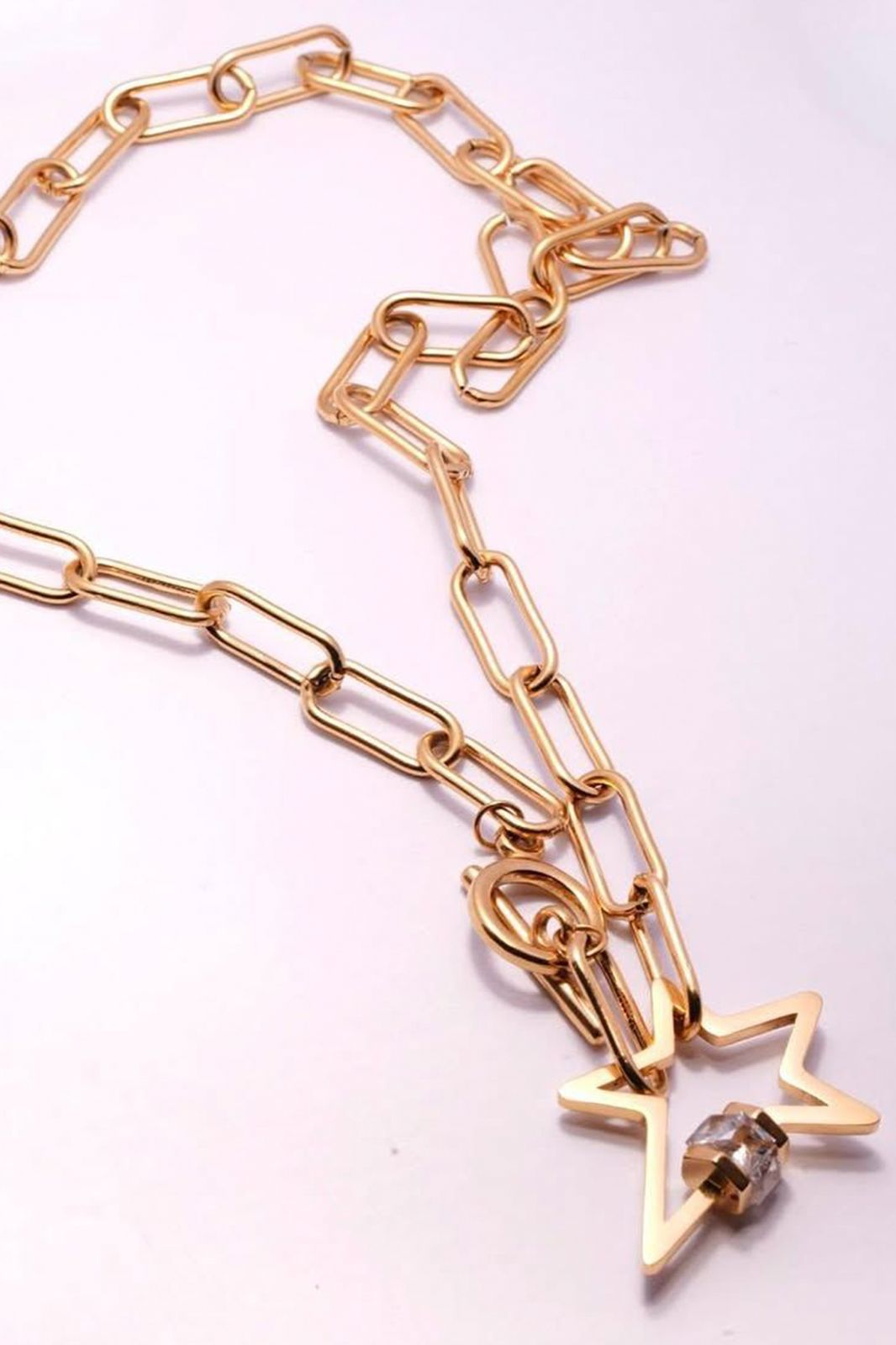 Five Pointed Star Neckless Gold