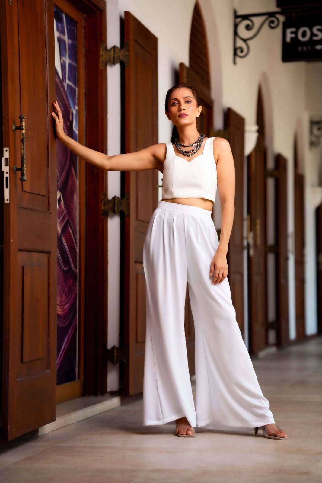 P029 l Pleated Flared Pant